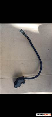 BMW 1-es sorozat E82, E88, E89 negatív akkumulátor saru, IBS szenzorral 61127587463