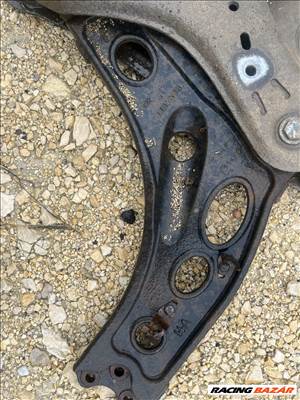 Renault Trafic III lengőkar bal oldali