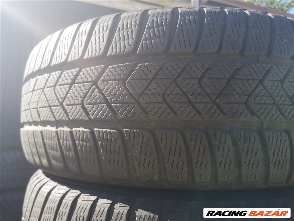  225/40R18 255/4018" újszerű Pirelli téli gumi gumi 4. kép