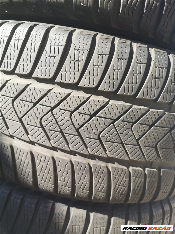  225/40R18 255/4018" újszerű Pirelli téli gumi gumi 10. kép