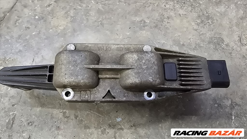 Skoda Fabia I, Volkswagen Lupo gyújtótrafó  047905104b 1. kép