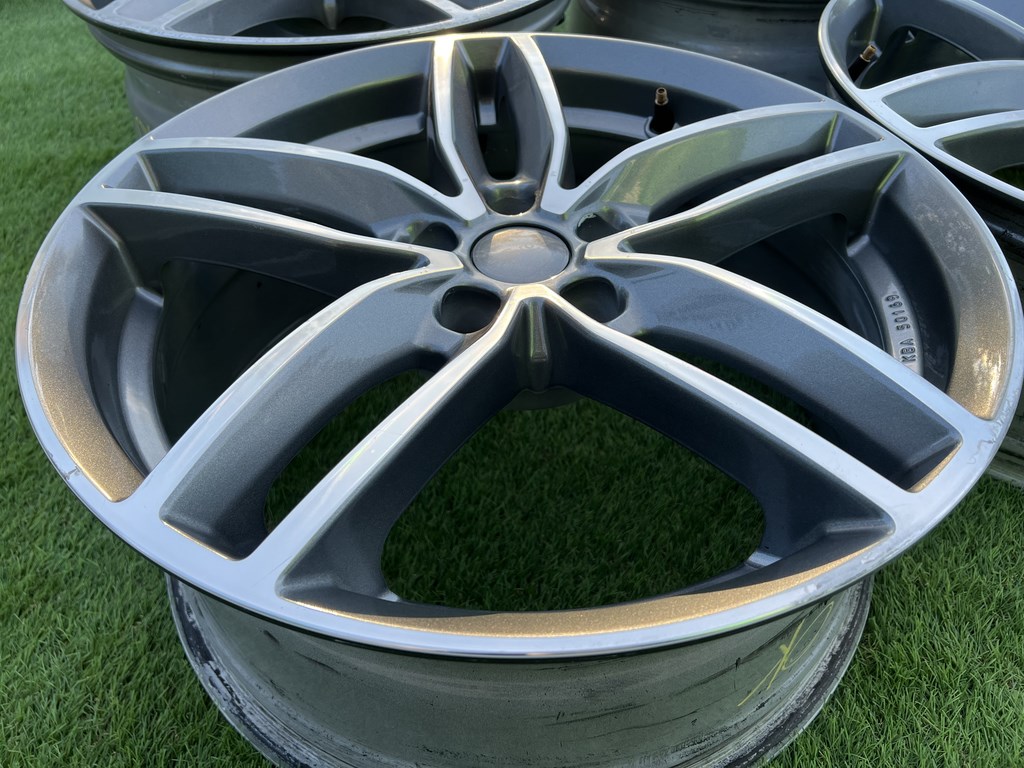 5x112 19" Brock alufelni + csavar 9Jx19h2 ET35 6. kép