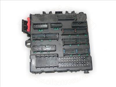 Opel Signum 2002-2007 - biztosíték tábla, hátsó, -03, 4/5ajtós, jelölés: AZ