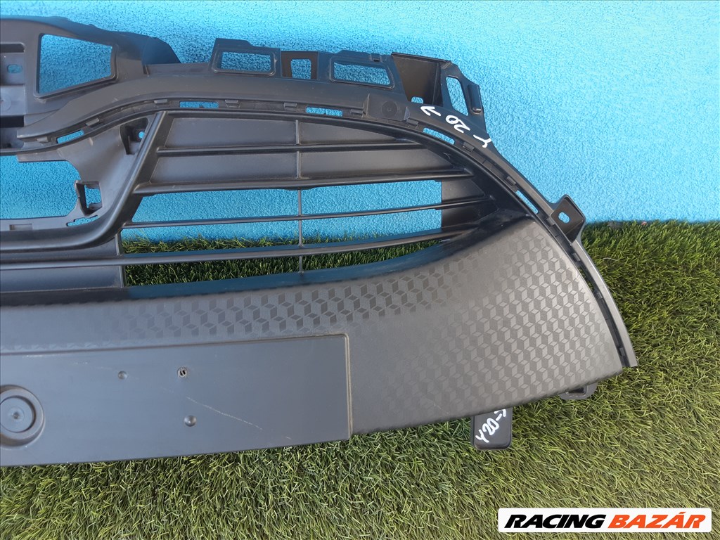 Toyota Yaris IV. első lökhárító hűtőrács (grill) középső rész 531110DD40 531100D350 4. kép