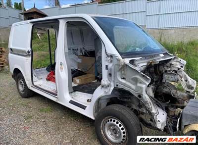 Volkswagen Transporter T5 Vw Transporter T5 üres Karosszeria guritható állapotban 