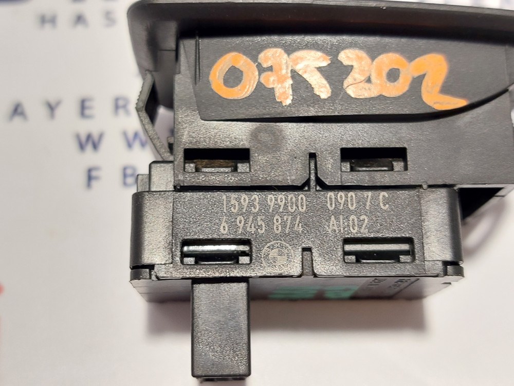 BMW E87 E90 E91 E70 E71 E89 X5 X6 Z4 jobb elsõ hátsó elektromos ablakemelõ kapcsoló gomb 3. kép