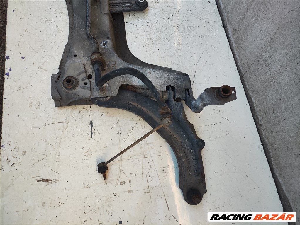 Renault Mégane II 1.5 dCi első bölcső  8200275526 4. kép
