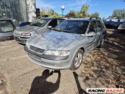 Opel Vectra B 1.6i 16V generátor 