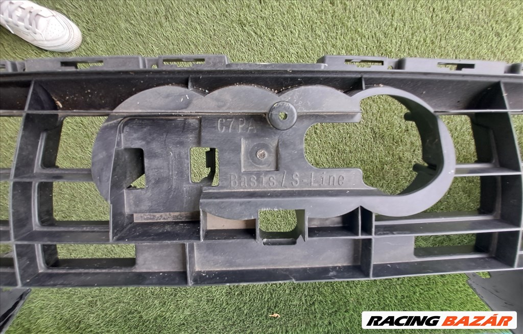 Audi A6 (C7 - 4G) C7 - 4G első lökhárító kis sérüléssel 4g0807233e 5. kép