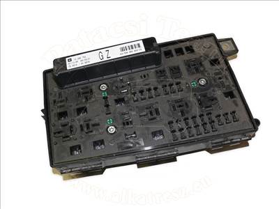 Opel Zafira B/2 2007-2011 - biztosíték tábla, motor, jelölés: GZ