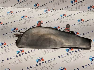 BMW E46 sedan touring coupe compact jobb első motortér szélvédő alatti burkolat borítás