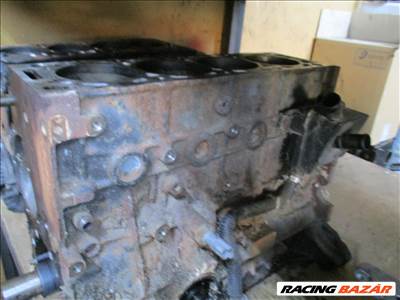 Citroën Jumper I Peugeot Boxer 2.2 HDI fűzőtt motorblokk hengerfej nélkül 4HY 4hy22hdi