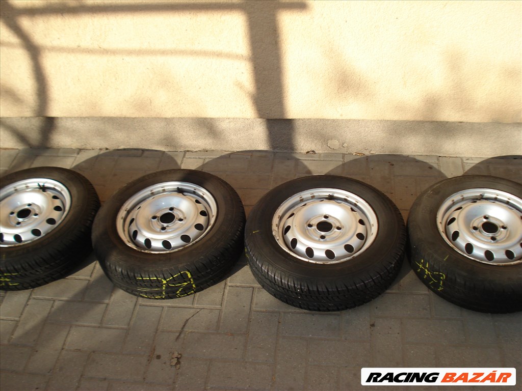  4x100 lyukosztású 13" használt lemezfelni, rajta 165/70 használt Semperit nyári gumi gumi  1. kép