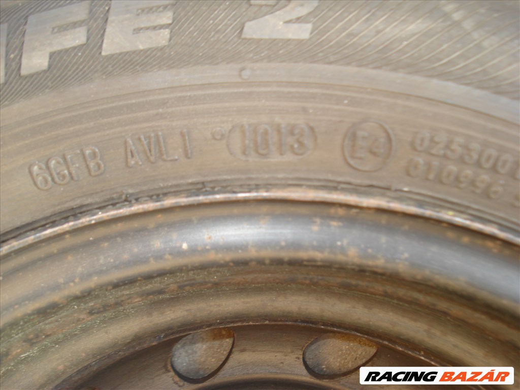  4x100 lyukosztású 13" használt lemezfelni, rajta 165/70 használt Semperit nyári gumi gumi  9. kép