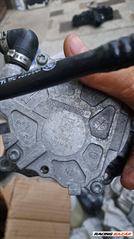 Audi A4 (B8 - 8K), Audi A5 (B8 - 8T) Vákumpumpa 03l145100f 1. kép