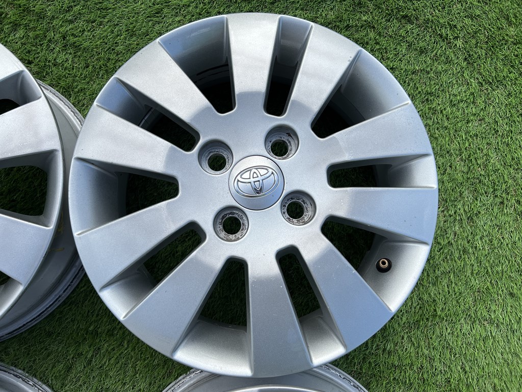 4x100 14" Toyota gyári alufelni 4,5Jx14h2 ET39 4. kép