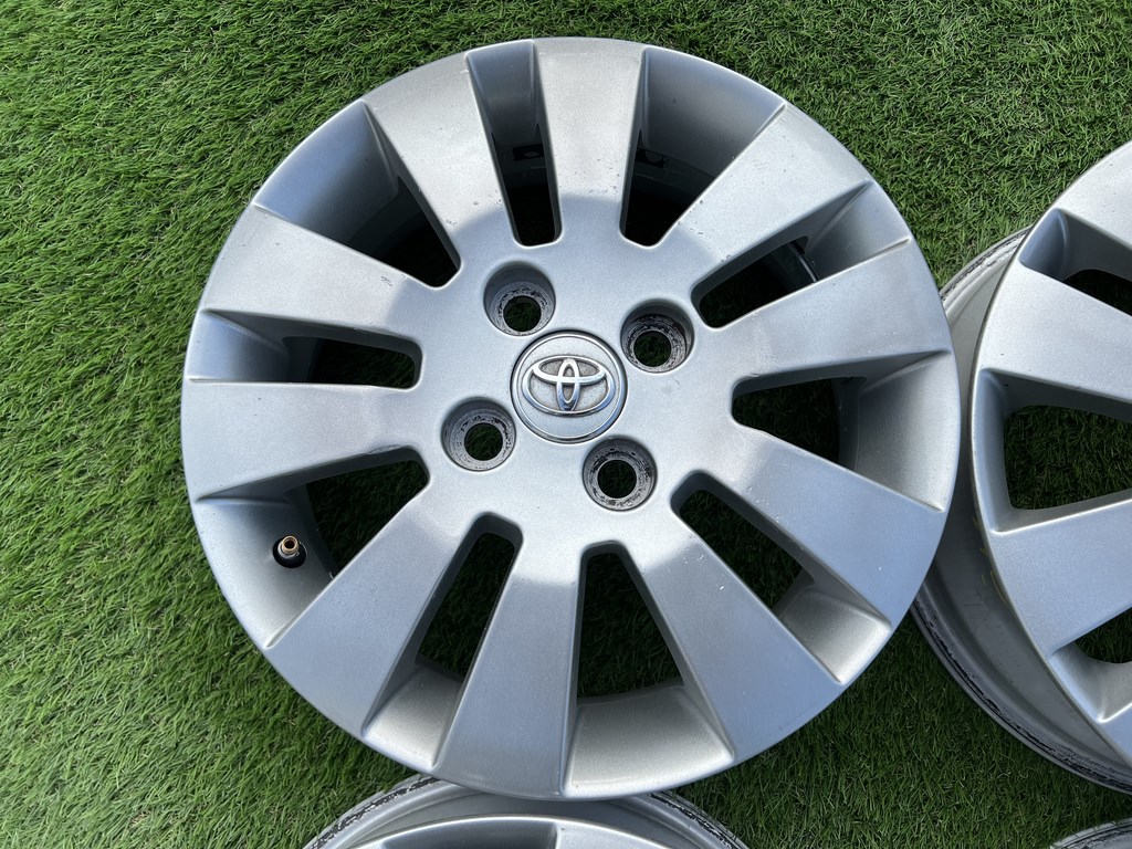 4x100 14" Toyota gyári alufelni 4,5Jx14h2 ET39 5. kép