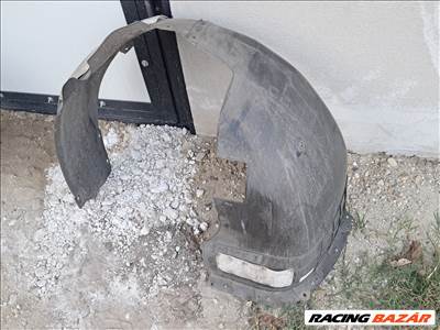 Kia Cee'd (CD) Bal első dobbetét 