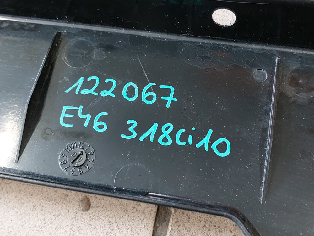 BMW E46 sedan coupe ülés mögötti mûanyag borítás burkolat takaró 3. kép