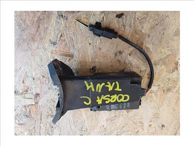 Opel Corsa C (2000-2010) Tankajtó Központizár Motor