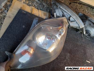 Ford Fiesta Mk5 Bal fényszóró 
