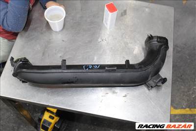 Volkswagen Caddy 1,4 TSI 2018 turbócső 04e145673f