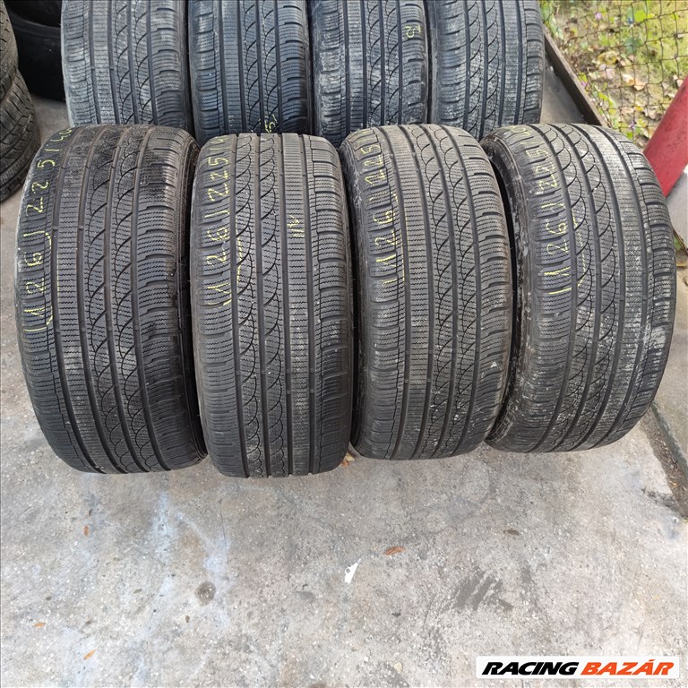 225/40 R18 Tracmax téli gumi 70000ft a 4db/126/ 5. kép