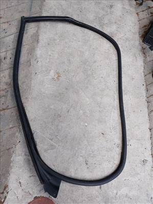 BMW E46 coupe bal ajtó kéder gumi ajtókéder kédergumi