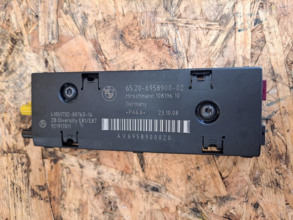 BMW 1 E87 ( 2005-2011) Antenna modul 1. kép