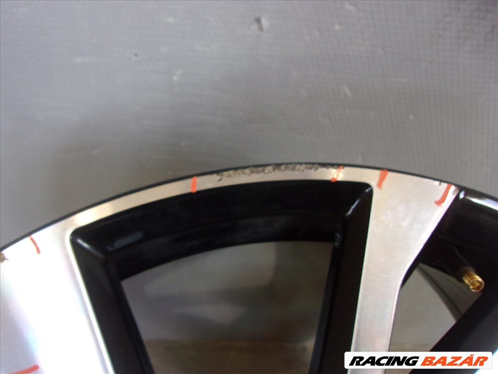 Gyári alufelni Volvo XC40 20x8ET50.5 4. kép