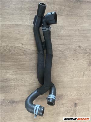 Audi A3 (8V), Seat León III Volkswagen Passat B8 vízcső segédvízpumpához 3Q0121156B