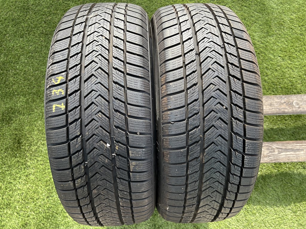 215/55 R17 Gripmax SureGripPro Winter téli gumi 7mm 1. kép