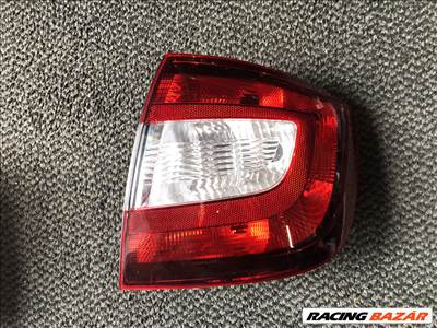 Skoda Rapid hatchback jobb hátsó lámpa  5jh945096a
