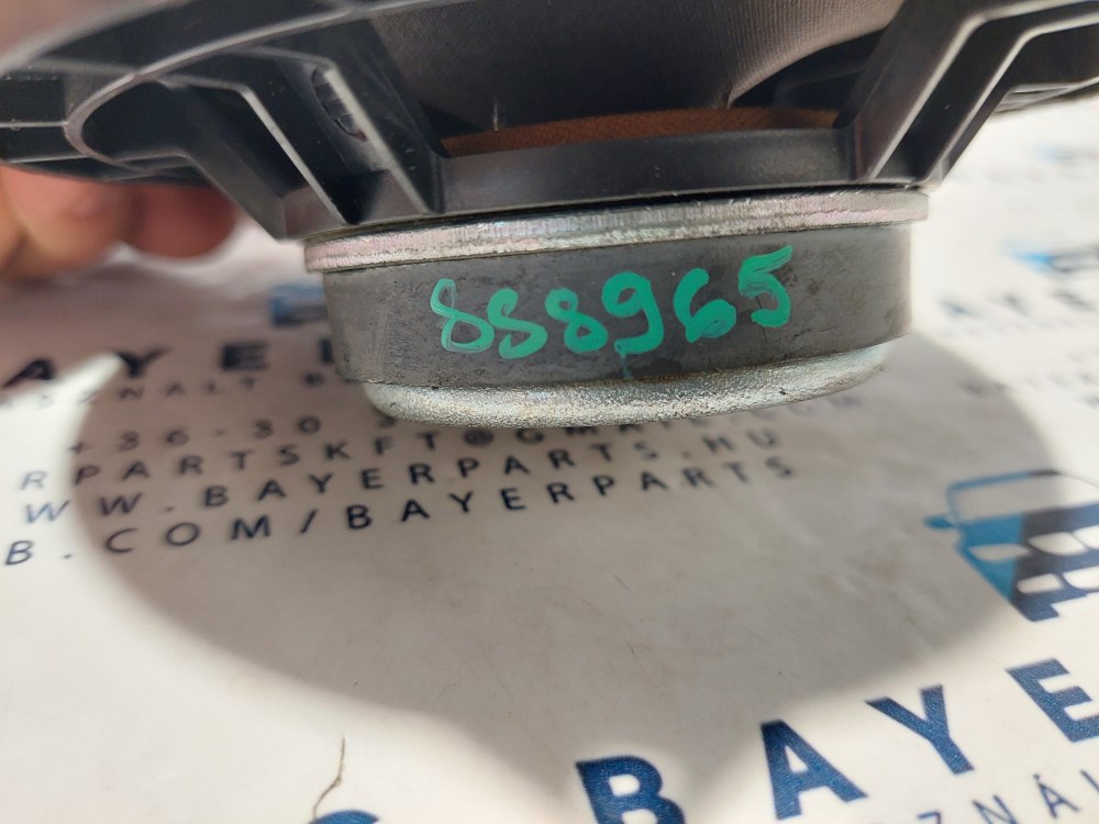 BMW E87 E88 E90 E91 E92 E93 hátsó hangszóró 4. kép