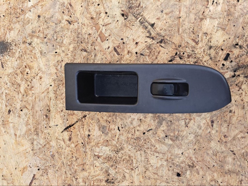 Hyundai Trajet (2001-2008) Jobb Első Ablakemelő Kapcsoló 1. kép