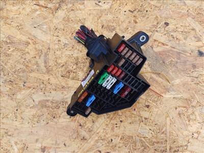 Skoda Octavia II (2006-2013) 1.9Tdi Diesel  Biztosíték Tábla