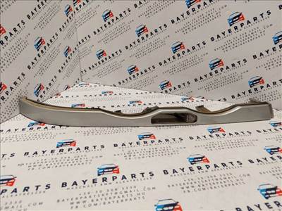 BMW E46 sedan touring jobb első ezüst titansilber fényszórómosós lámpamosó bajuszléc bajusz léc - üres - hibás