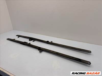 BMW E93 alsó karosszéria merevítő  51617046335 51617046336