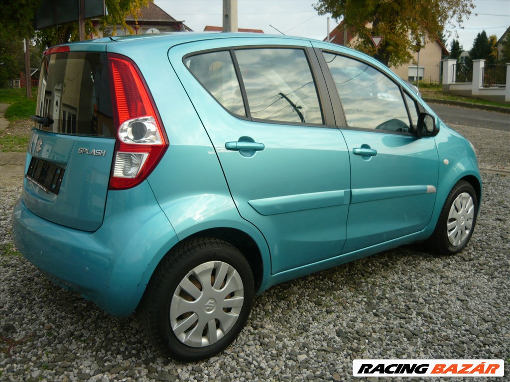 Eladó Suzuki Splash 1.0 (996 cm³, 65 PS) 4. kép