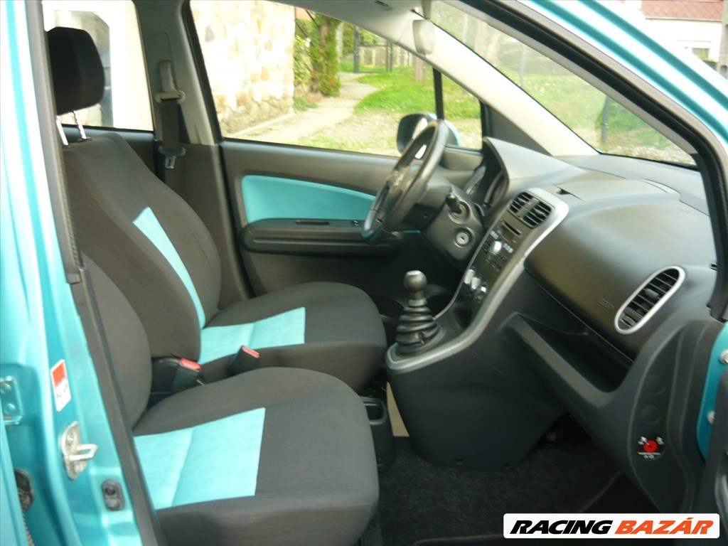 Eladó Suzuki Splash 1.0 (996 cm³, 65 PS) 5. kép