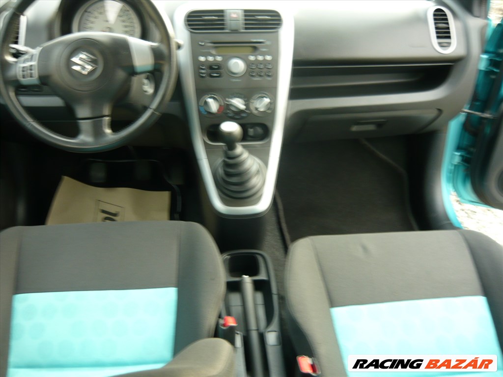 Eladó Suzuki Splash 1.0 (996 cm³, 65 PS) 6. kép