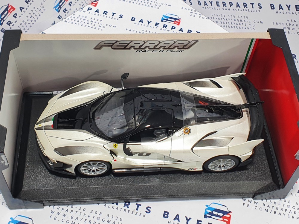 Ferrari FXX-K Evoluzione #70 2018 1:18 1/18 Bburago modellautó (m00087) 3. kép