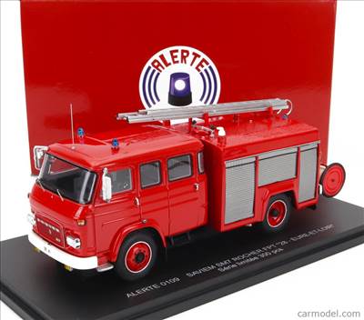 SAVIEM SM7 DOUBLE CABINE TANKER TRUCK SAPEURS POMPIERS ROCHER FPT 28 EURE-ET-LOIR 1976 RED