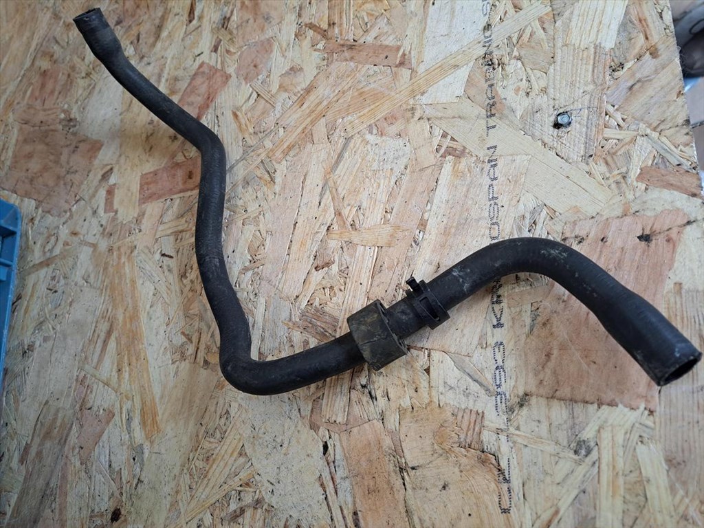 Vw Passat B6 (2005-2011) 1.9Tdi Diesel Vízcső 1. kép