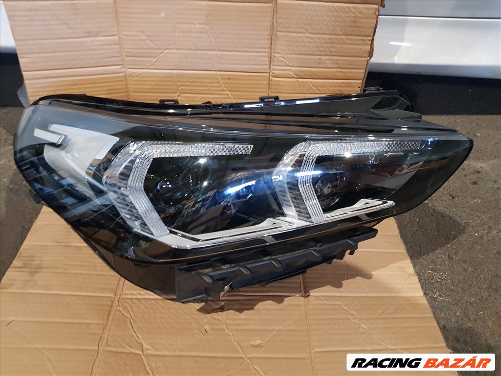 BMW X1 U11 Jobb Fényszóró C2089 | 5a5bd48 1. kép