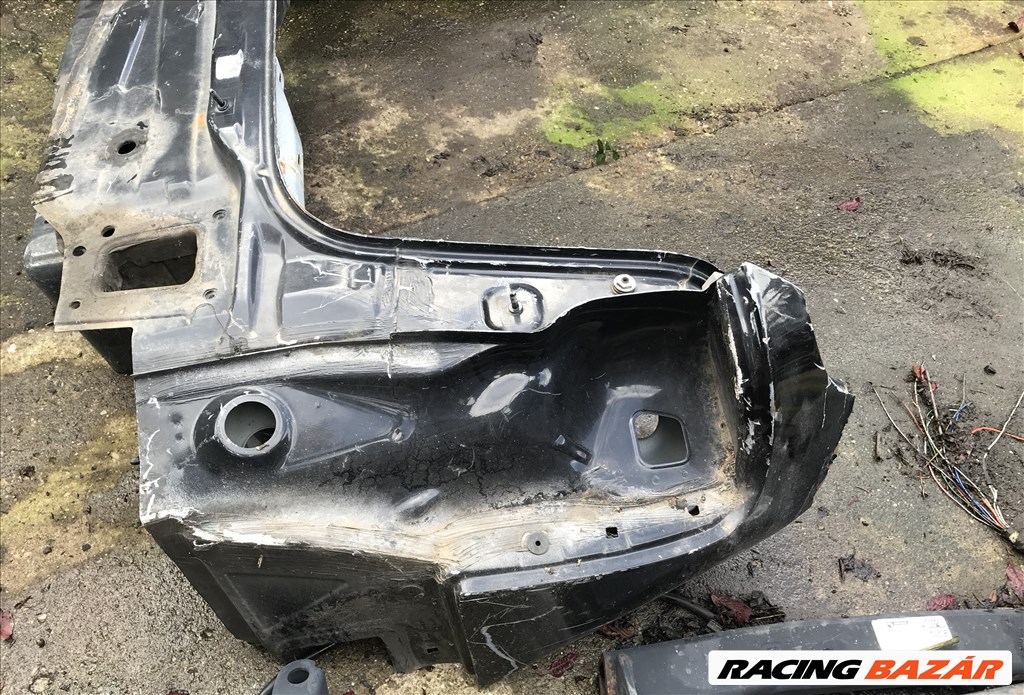 Volkswagen Passat B6 Avant _ hátfal 3. kép