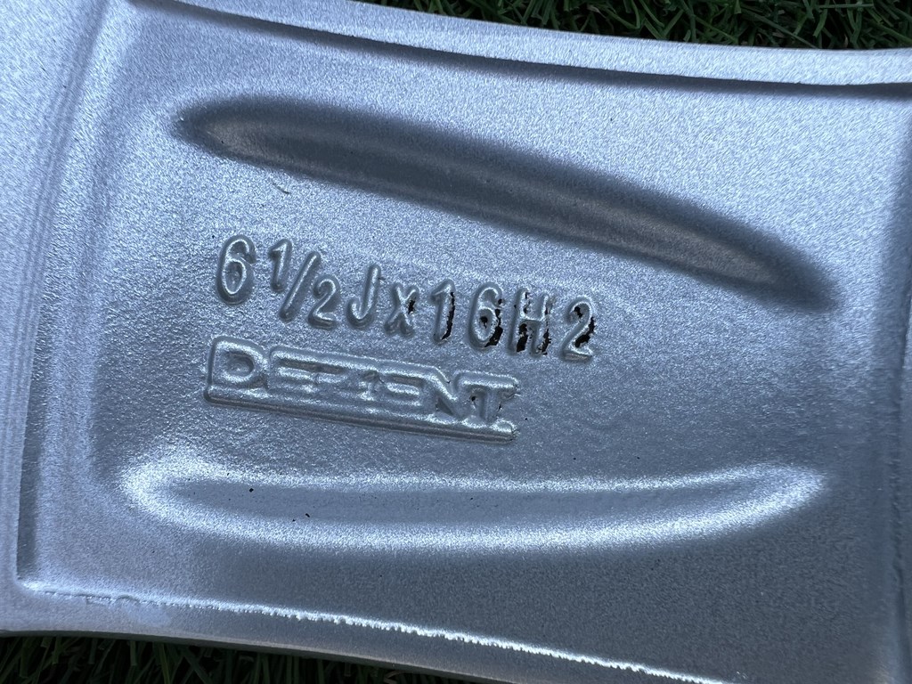 5x108 16" Dezent alufelni 6,5Jx16h2 ET40 7. kép