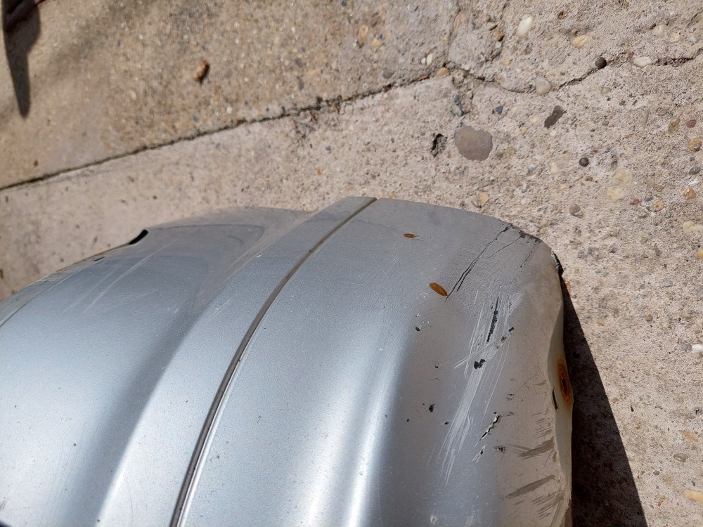 BMW E46 sedan touring ezüst titansilber titansilver elsõ lökhárító lökös ütközõ héj üresen 4. kép