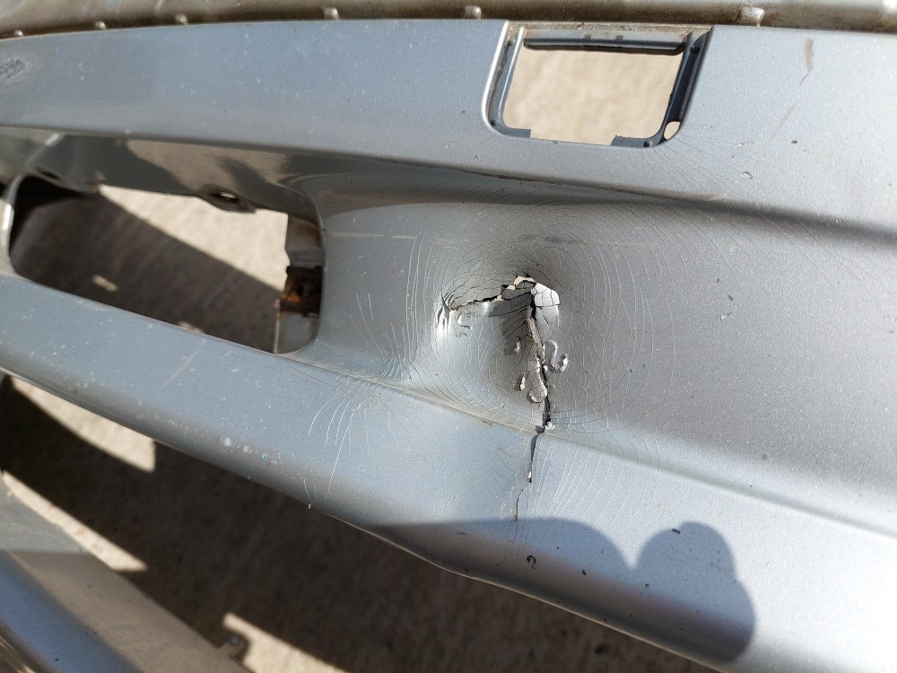 BMW E46 sedan touring ezüst titansilber titansilver elsõ lökhárító lökös ütközõ héj üresen 6. kép