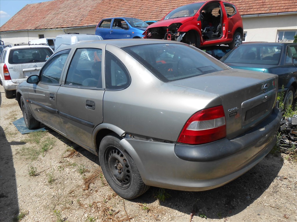 OPEL VECTRA B (J96) 1.6 I 16V (F19) motorvezérlő 4. kép
